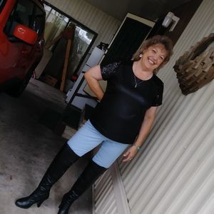 Meet your Posher, Linda